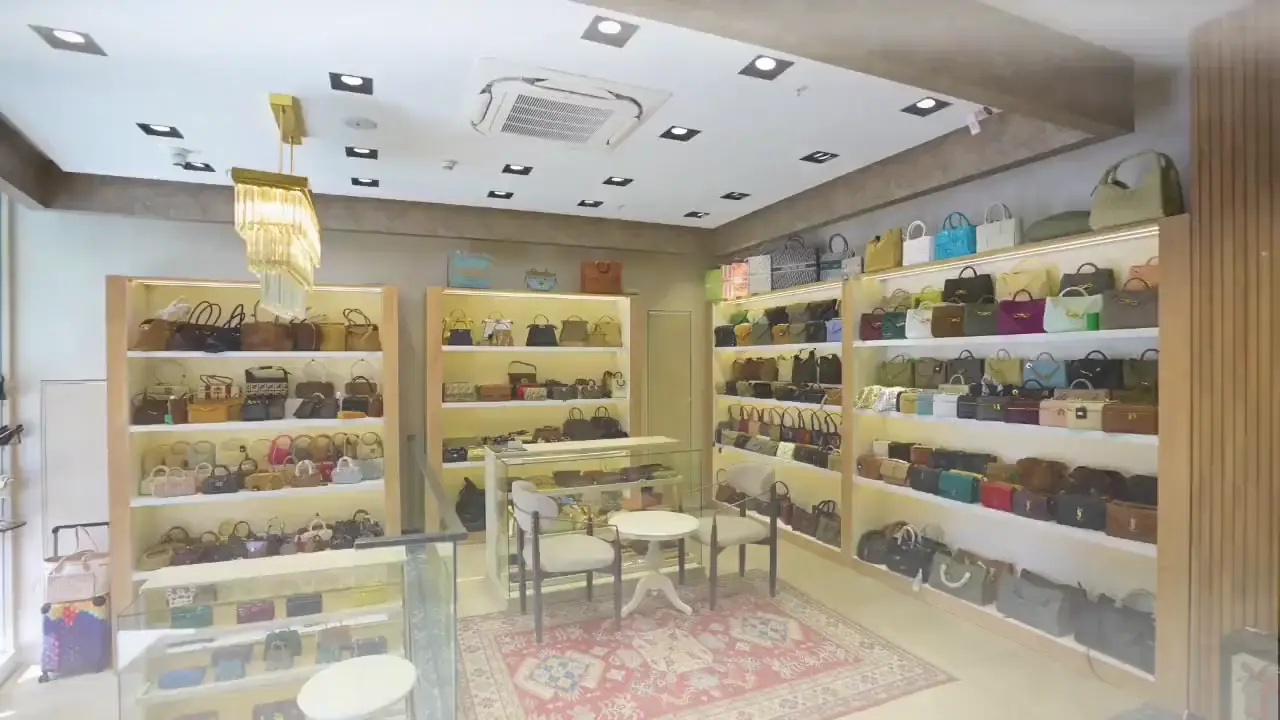 ChicHub handbags and sunglasses banner